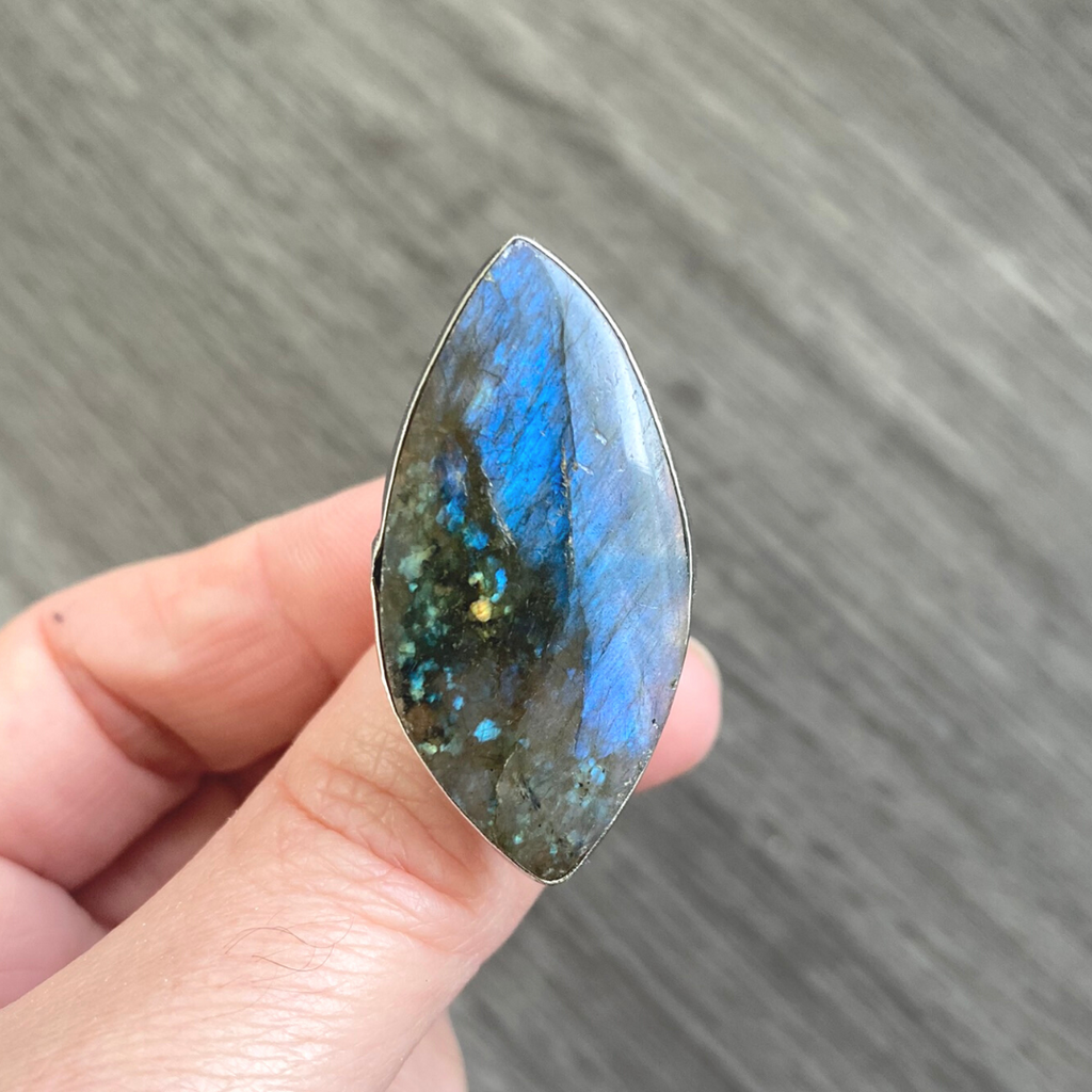 labradorite ring 