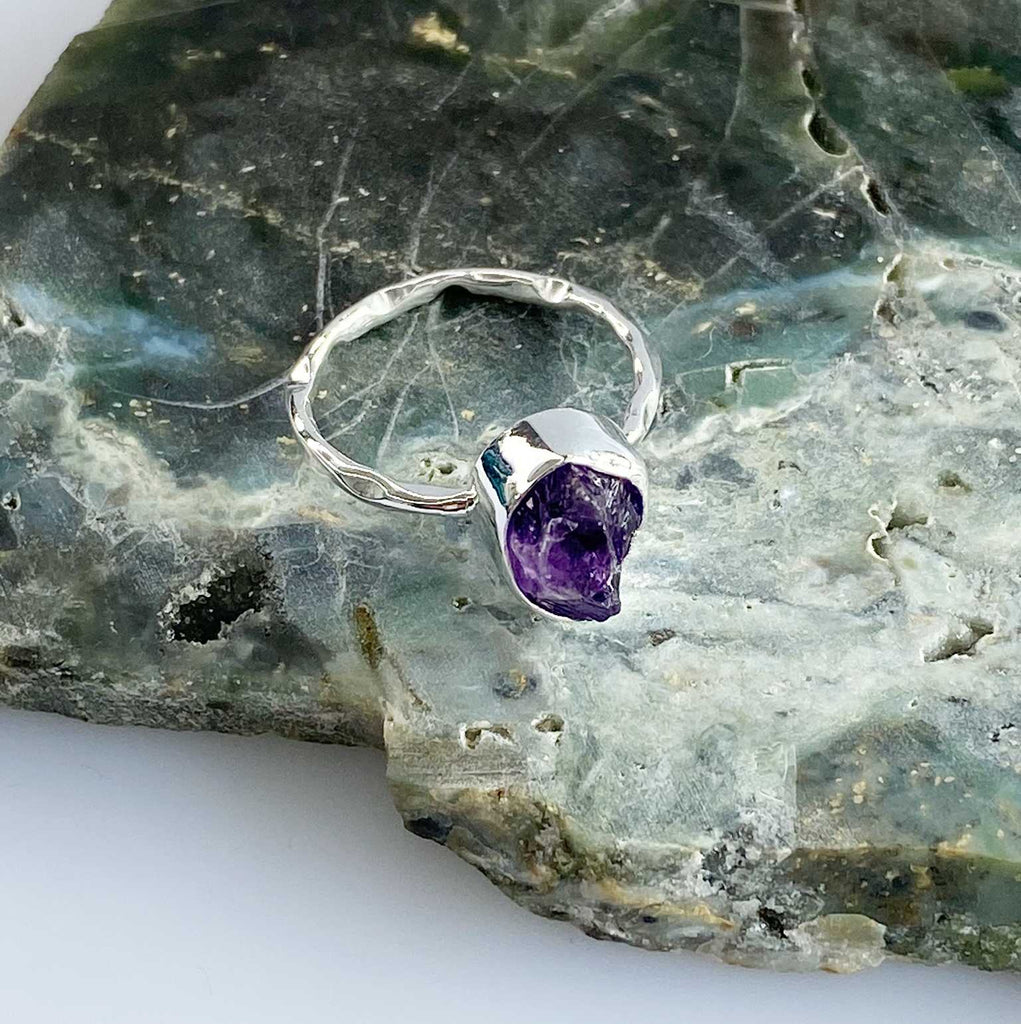 Amethyst raw gemstone wavy ring - Love To Shine On